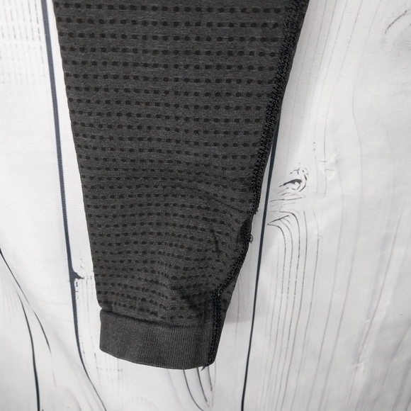 Gymshark Athletic Black Leggings - Picture 6 of 14